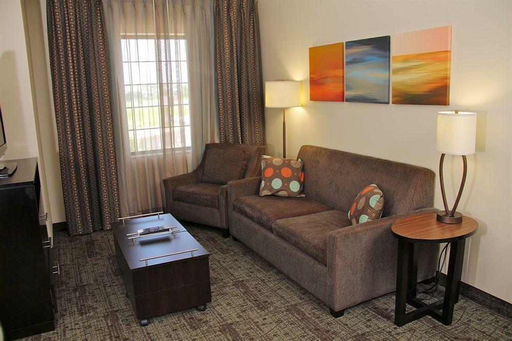 Staybridge Suites Bismarck By Ihg Экстерьер фото