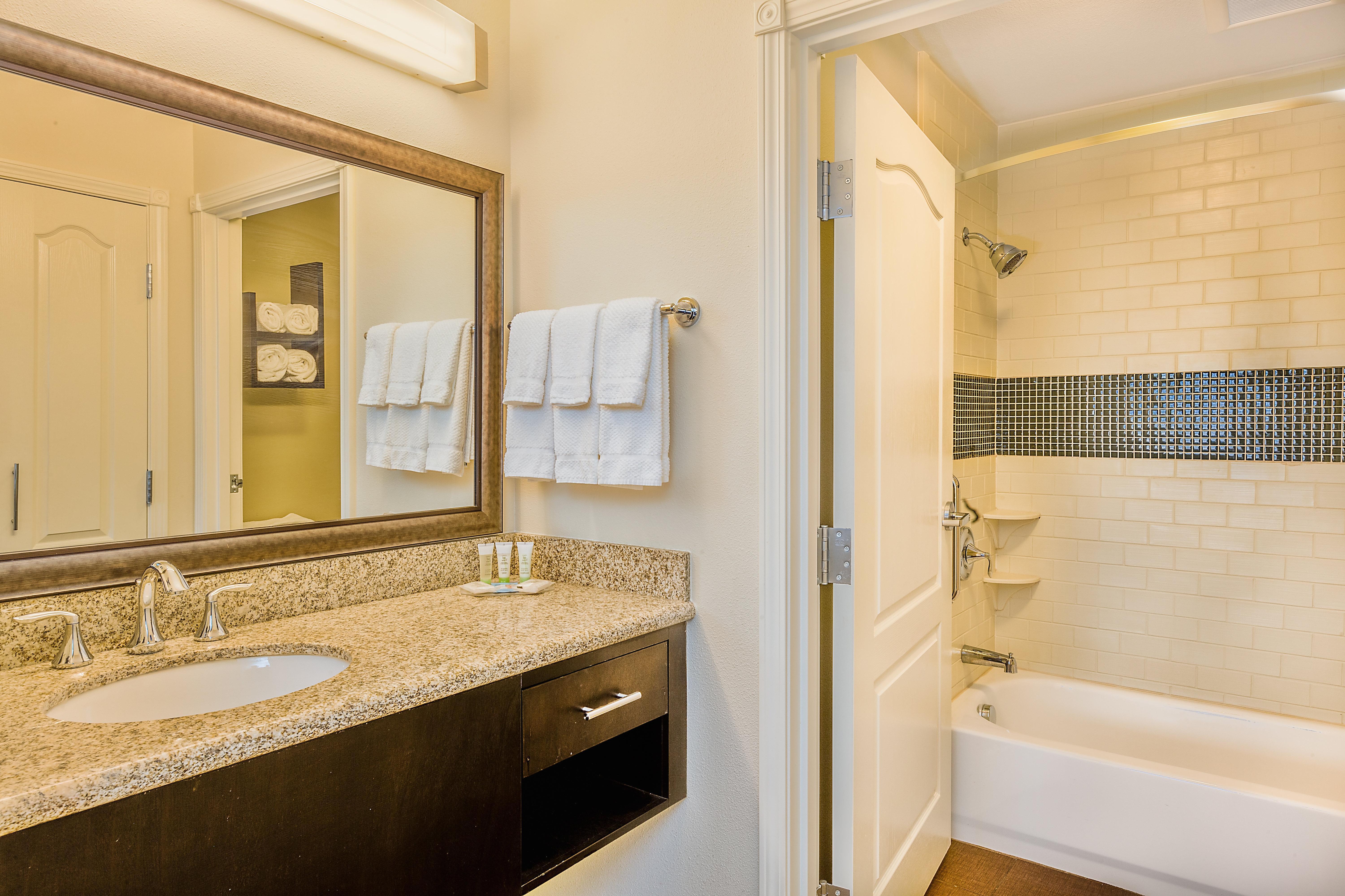 Staybridge Suites Bismarck By Ihg Экстерьер фото