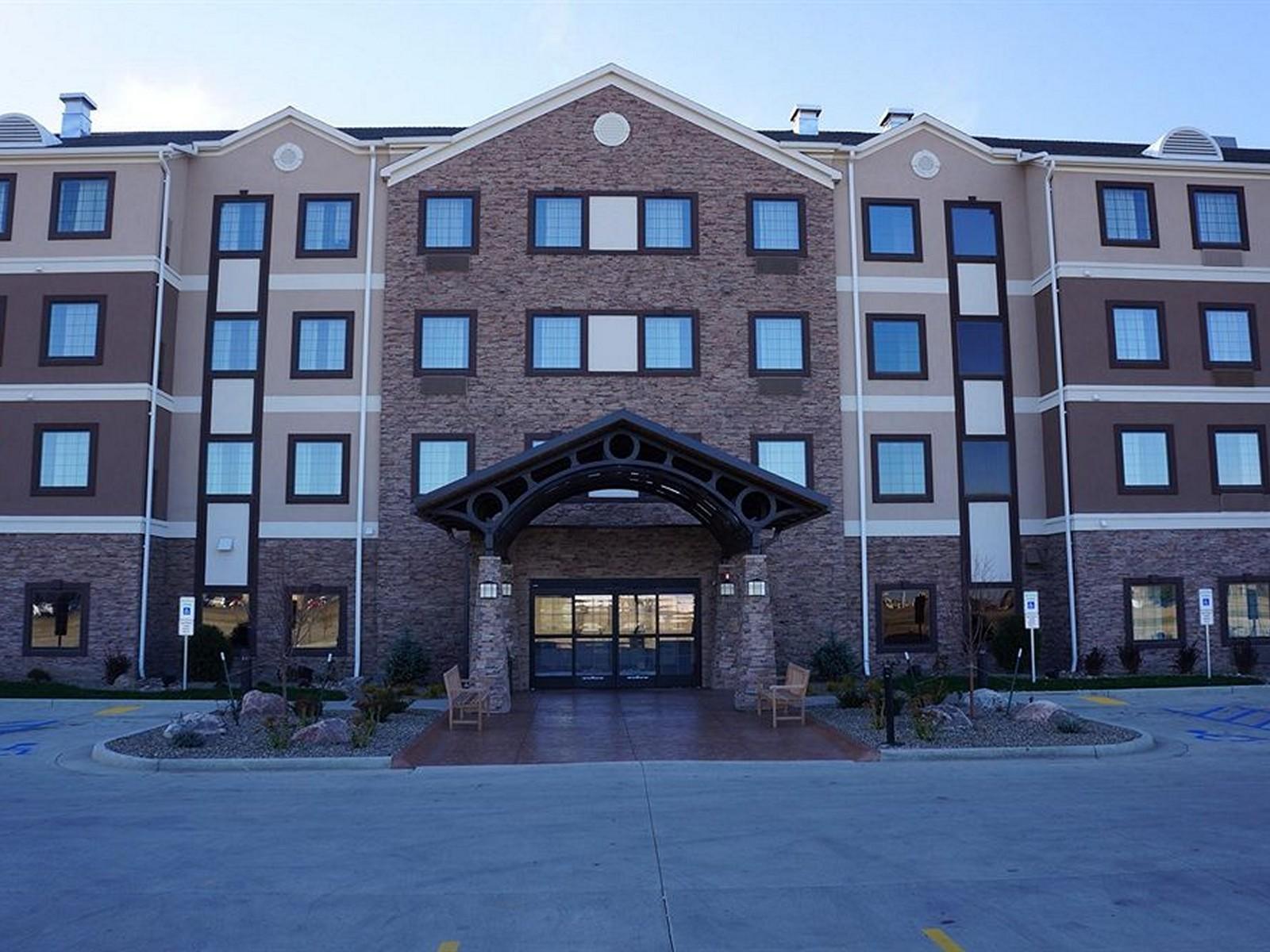 Staybridge Suites Bismarck By Ihg Экстерьер фото
