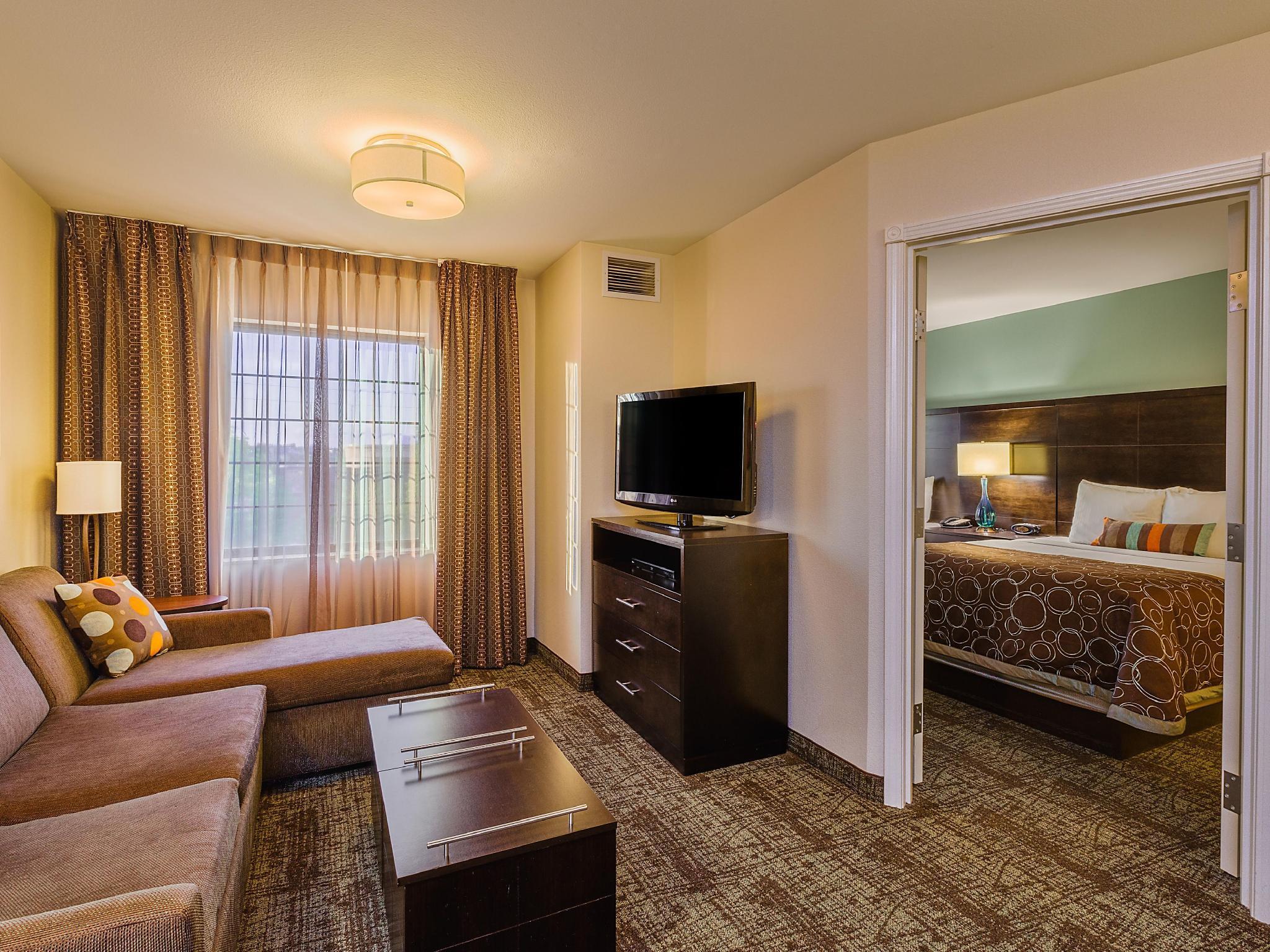 Staybridge Suites Bismarck By Ihg Экстерьер фото