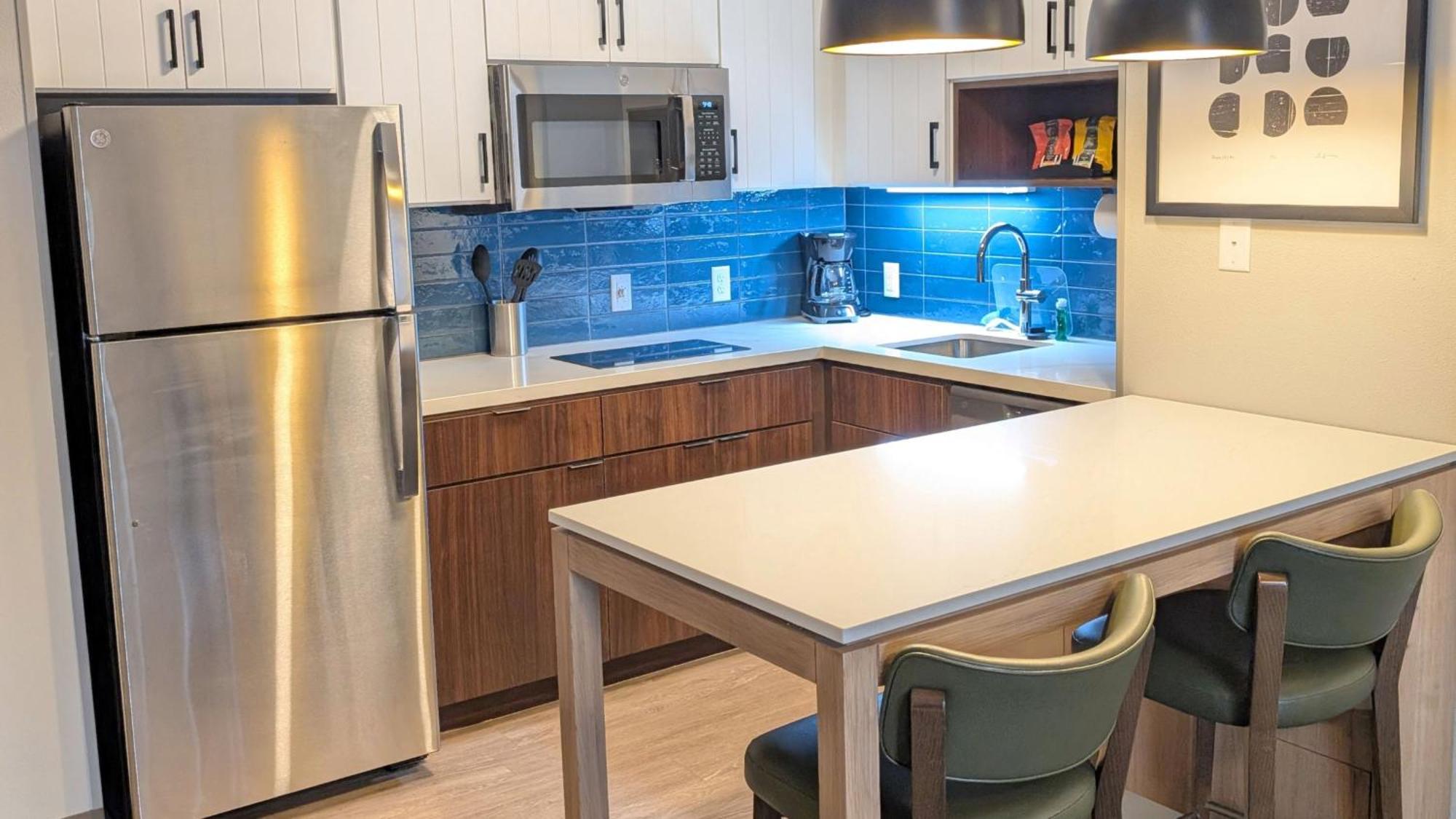 Staybridge Suites Bismarck By Ihg Экстерьер фото
