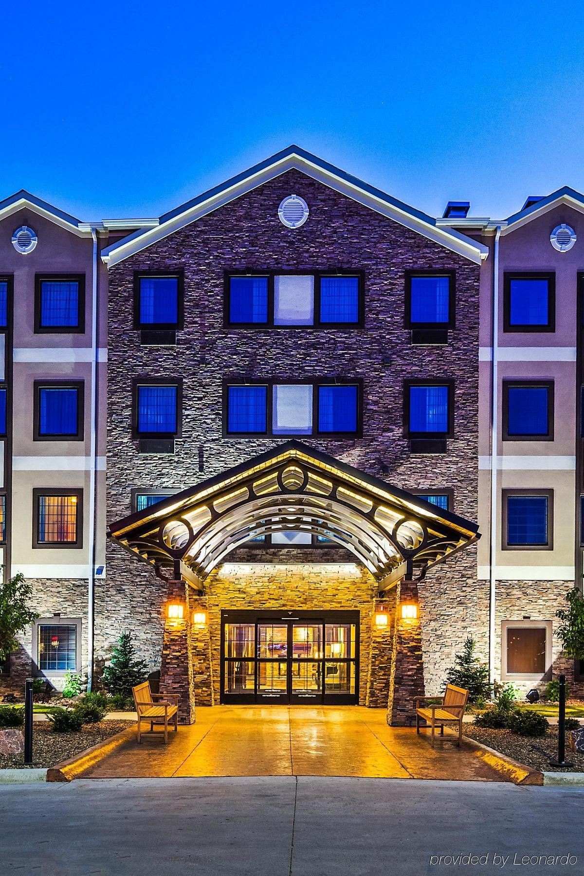 Staybridge Suites Bismarck By Ihg Экстерьер фото